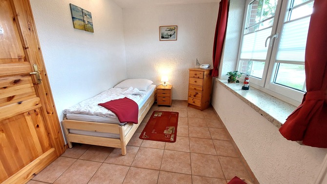 Ferienwohnung in Fehmarn OT D&auml;nschendorf - Wenzel - Kinderzimmer mit IKEA Stapelbett f&uuml;r 1 Kind