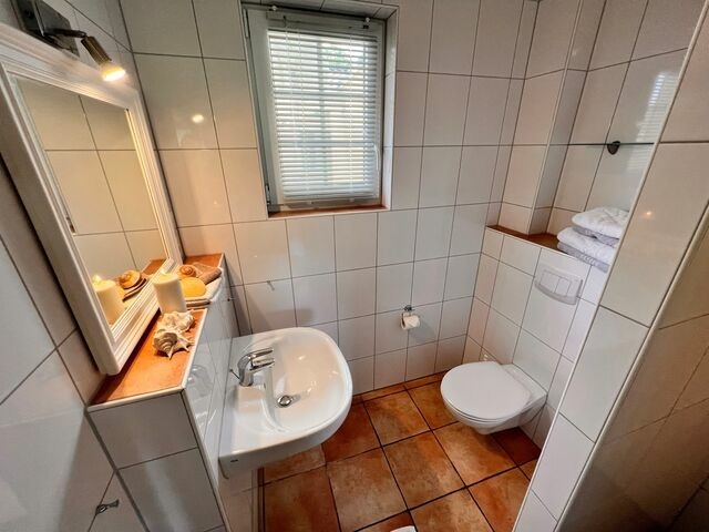 Ferienhaus in Dranske - Ferienhaus Anna - rechte Seite - Bild 24